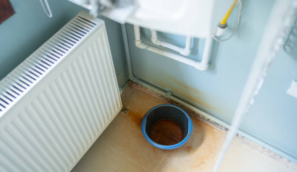 Best Local water damage restoration  in Tumter, WA